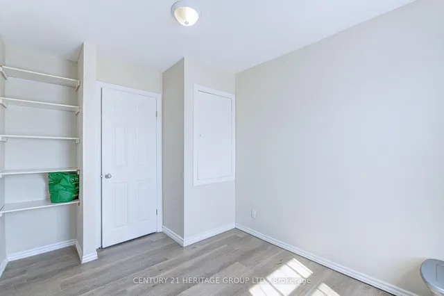243 Gibson Ave, Hamilton 4