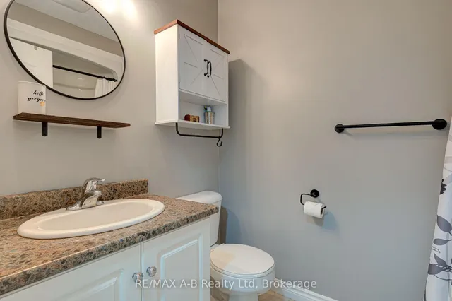 280 Railway Ave, Stratford 5