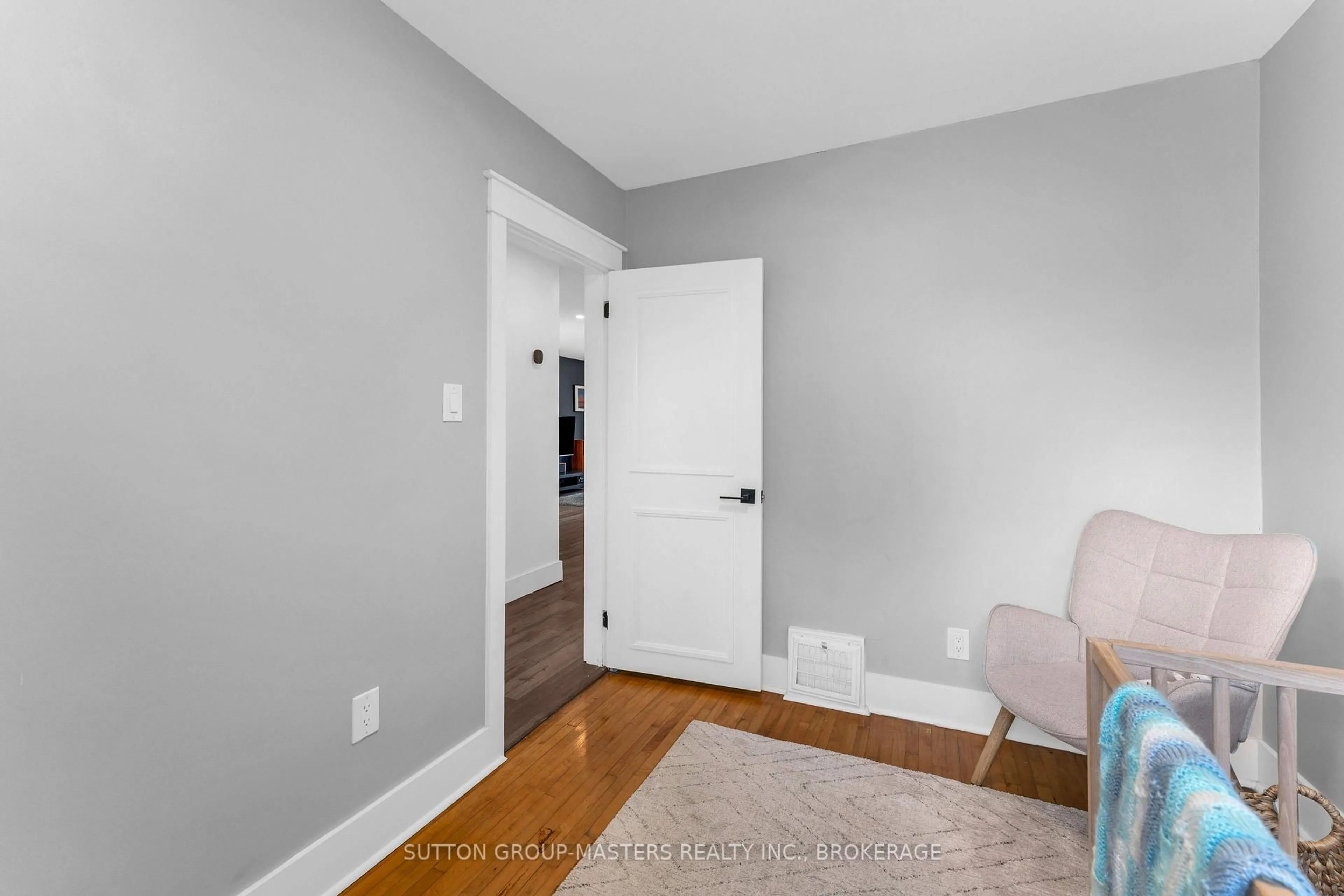 trreb/IMG-X13811128_3d3dbe89-91e5-457f-ae68-173db0b86641-l.jpg