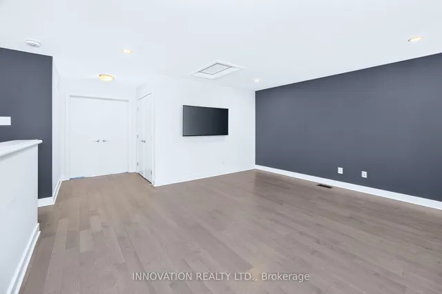 522 Crescendo Private #20, Ottawa 5