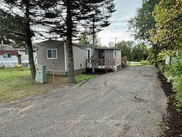 7 Sarawak Dr, Thunder Bay 1