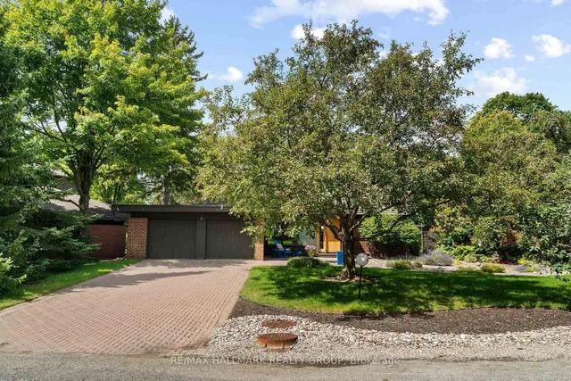14 Sandwell Cres, Ottawa 4