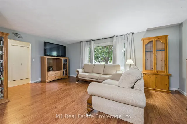 205 Albert St, Minto 3