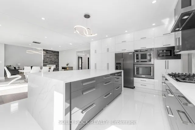 224 Roger Rd, Ottawa 5