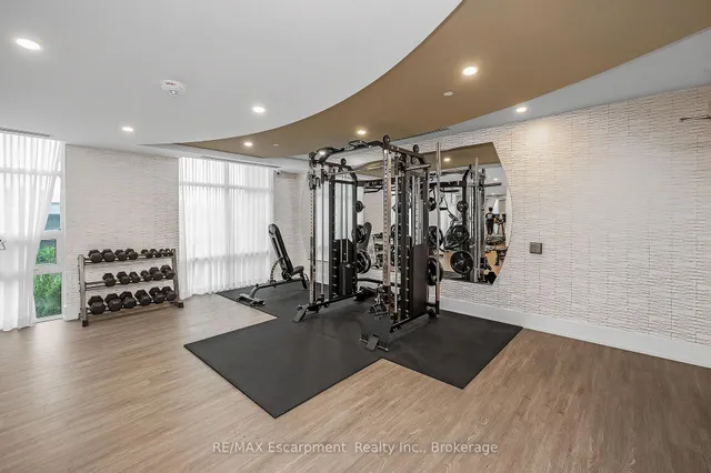 470 Dundas St #309, Hamilton 2