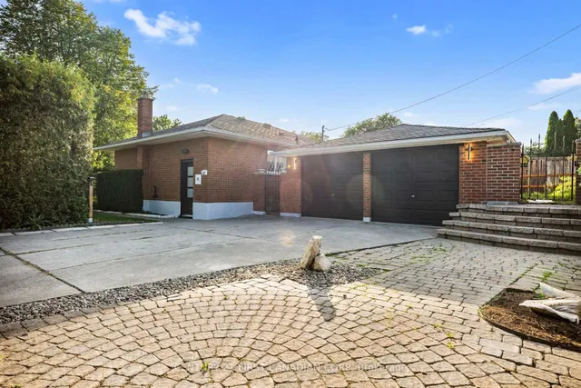 38 Silverdale Cres, London South 2