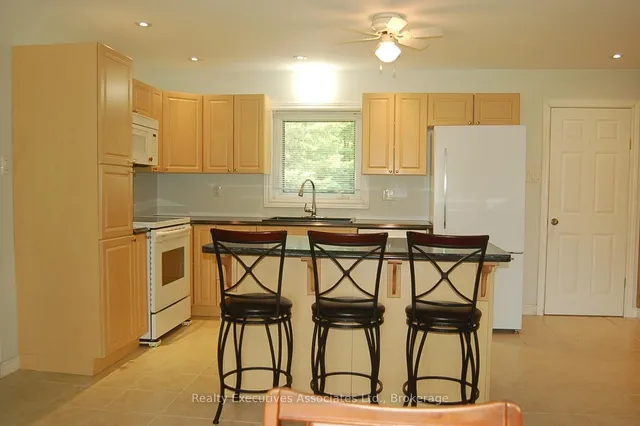 211 Alpine Lake Rd, Trent Lakes 3