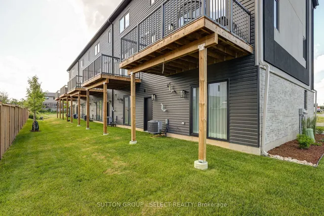 3090 Petty Rd #6, London South 3