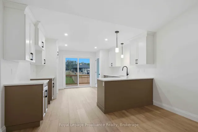 52 Mackenzie John Cres, Brighton 3