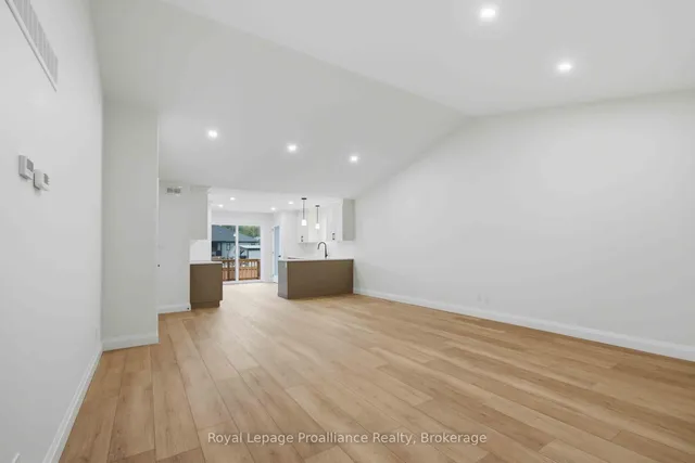 52 Mackenzie John Cres, Brighton 5