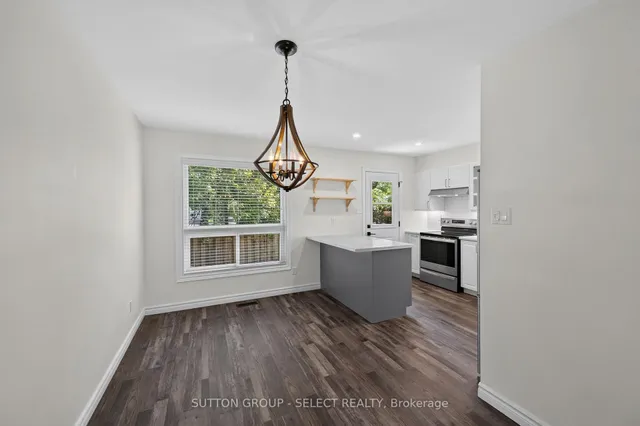 925 Lawson Rd #8, London North 5