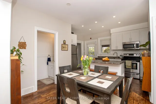 688 William St, London East 5