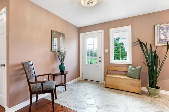 8688 Highway 511, Lanark 5
