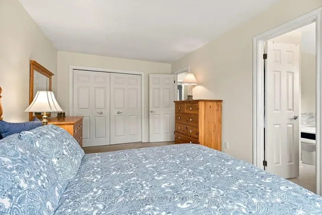 668 Country Club Dr, London South 5