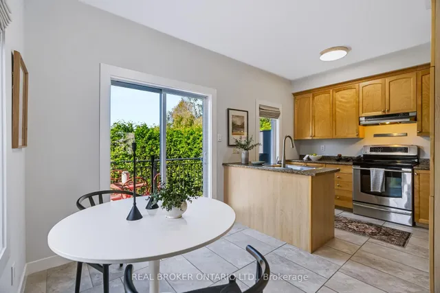 78 Songbird Private, Ottawa 5