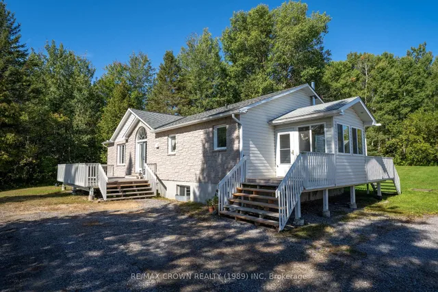 870 Highway 17, North Bay 3