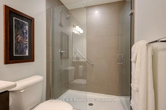 255 John St #102, Stratford 5