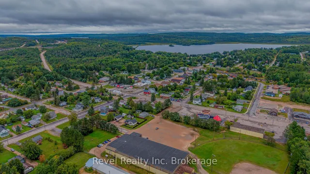 2 Lincoln Ave, South River 4