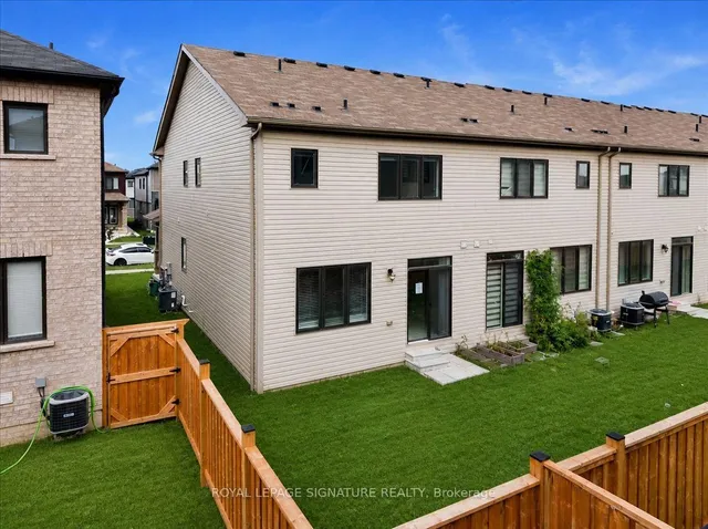 11 Amos Ave, Brantford 4