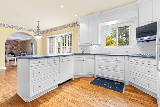 1758 Rhodes Cres, Ottawa 5