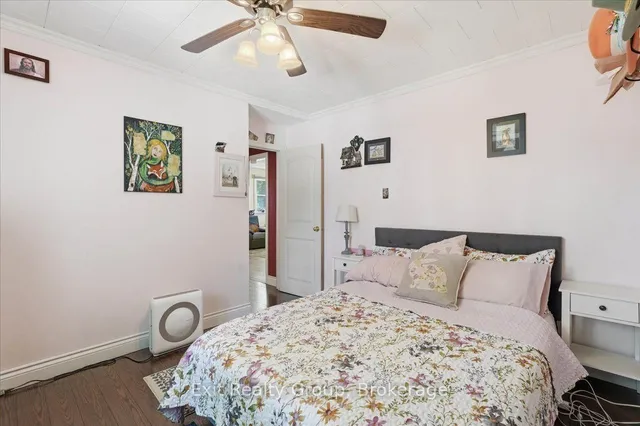 119 Prince Edward St, Brighton 4