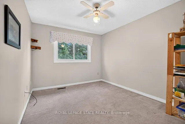 2 Royalwood Crt #20, Hamilton 5