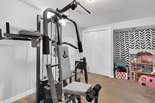 18 Goldenrod Crt, St. Thomas 3