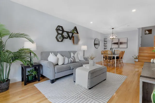 477 Kingscourt Dr #B, Waterloo 5