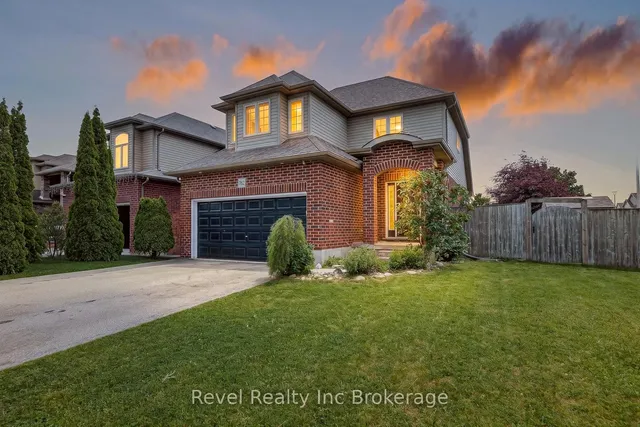 762 Frontenac Cres, Woodstock 3