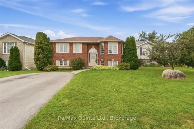 6 Chisholm Sq, Belleville 2
