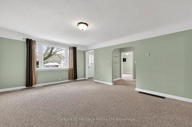 69 Bee St, Woodstock 5