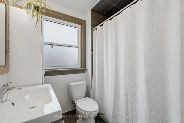 67 Wakelin Terr, St. Catharines 2