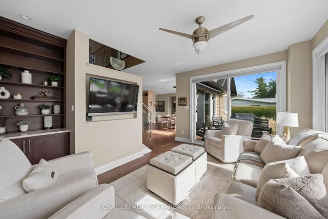 6599 Marina Dr, Manotick 4