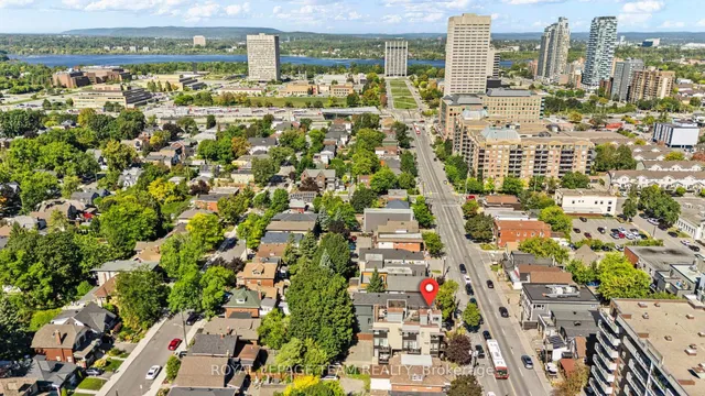 92 Holland Ave #B, Ottawa 4