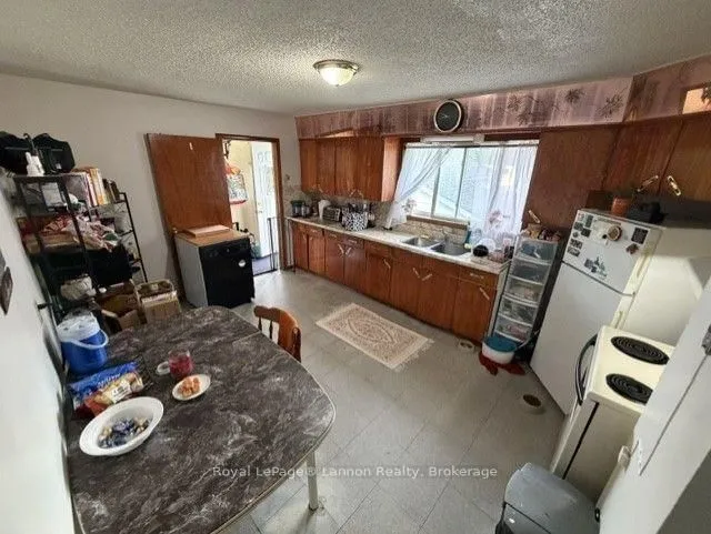 39-41 Junot Ave, Thunder Bay 3
