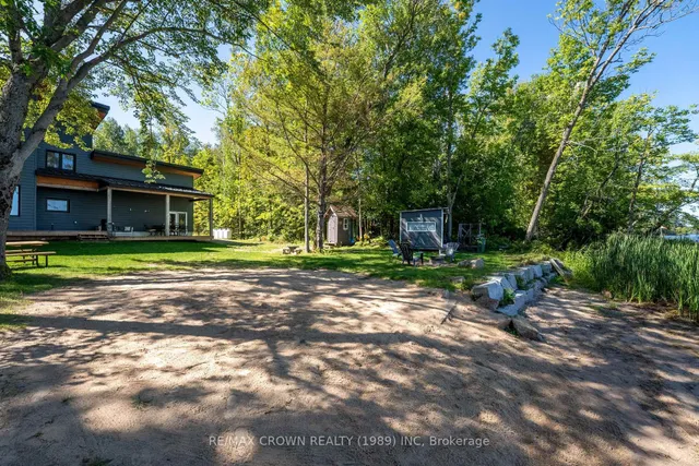 560 Pinecreek Cres, Callander 5