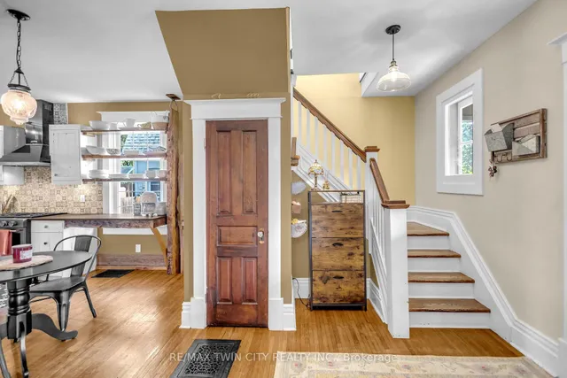 17 Alexander Ave, Brant 3