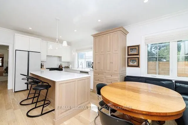 313 Beechwood Ave, Fort Erie 2