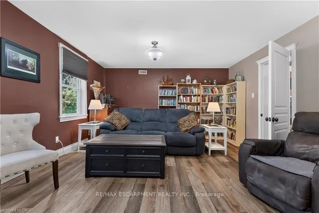 42841 Highway 3, Wainfleet 5