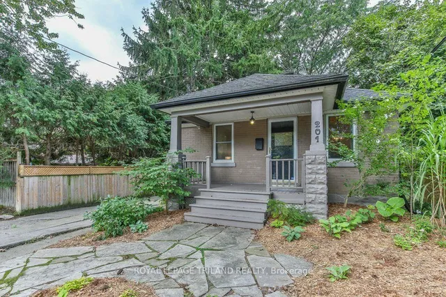 201 LANGLEY St, London South 5