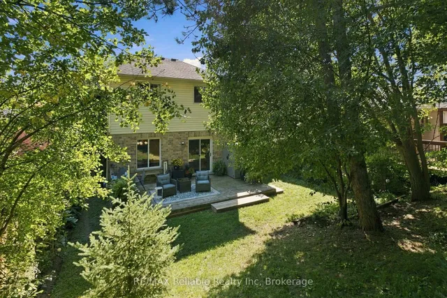 71 Meadowridge Rd, London North 5