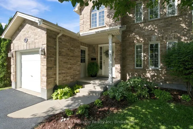 71 Meadowridge Rd, London North 2
