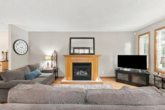 71 Meadowridge Rd, London North 4