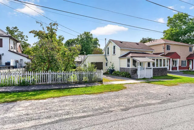 65 Kent St, Trent Hills 2