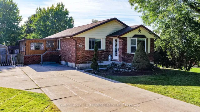 146 Jarvis St, Huron East 2