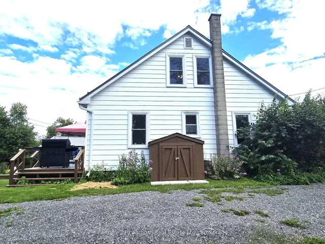 8567 Old Hastings Rd, Madoc 4