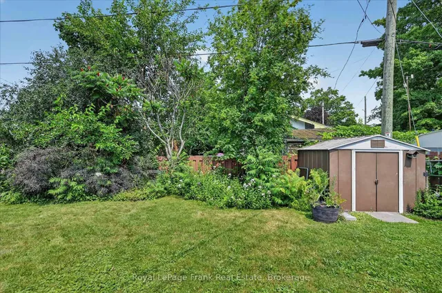 870 Hemlock St, Peterborough 4