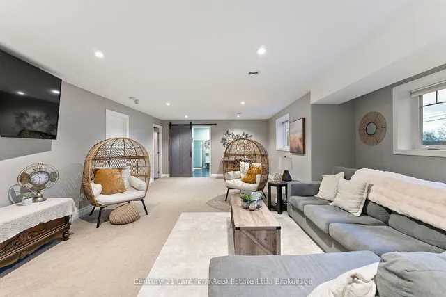 20846 Loyalist Pkwy, Prince Edward County 5