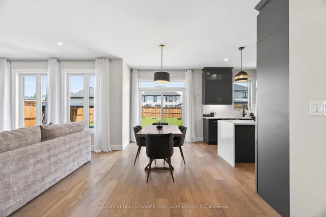 7251 Silver Creek Circ, London South 2
