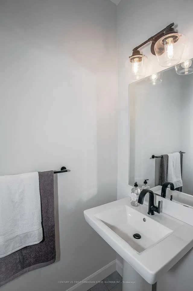 2700 Buroak Dr #3, London North 3